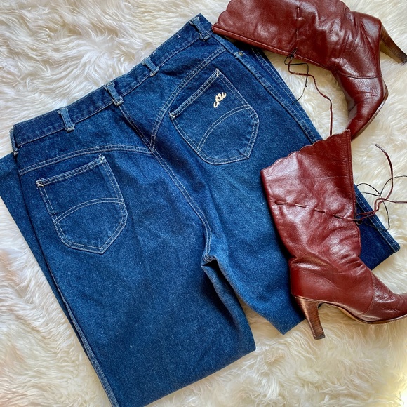 chic Denim - SOLD!💥Vintage High-Rise Flattering Chic Mom Jeans, Dark Wash, 80s 90s, 34 Waist